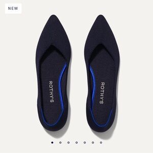 NWOT Rothy's The Point flat in maritime navy (size 9)